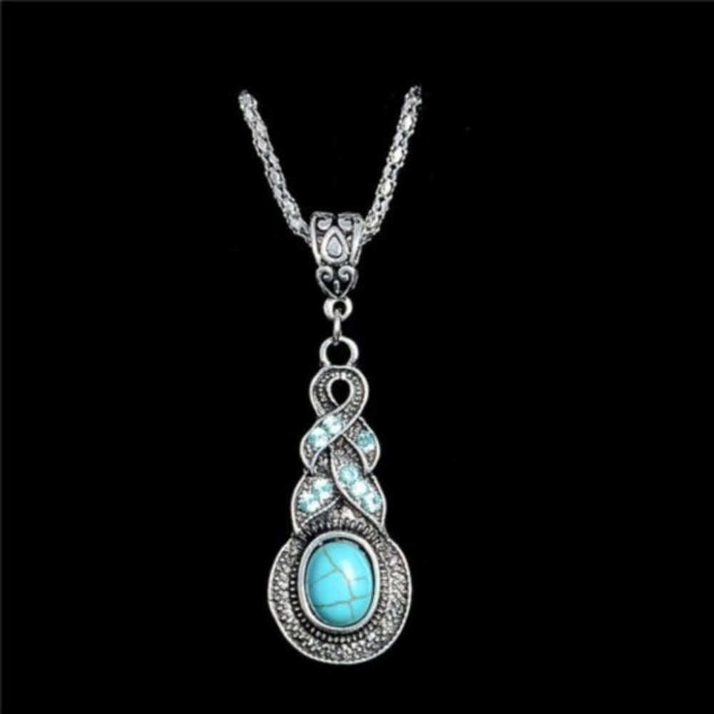 NEW Gorgeous 925 Silver Turquoise Sapphire Necklace